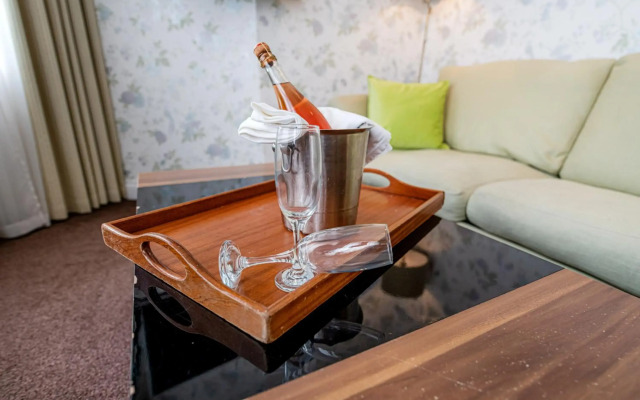 Ashburn Hotel