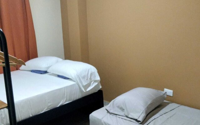 Perry Hill Best View 2 By Waldir Forbes