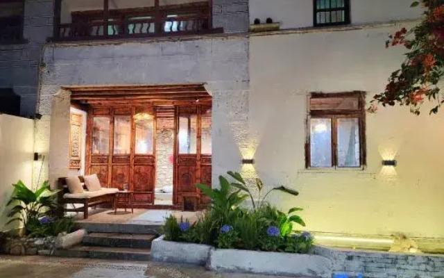 Zuji Youth Hostel