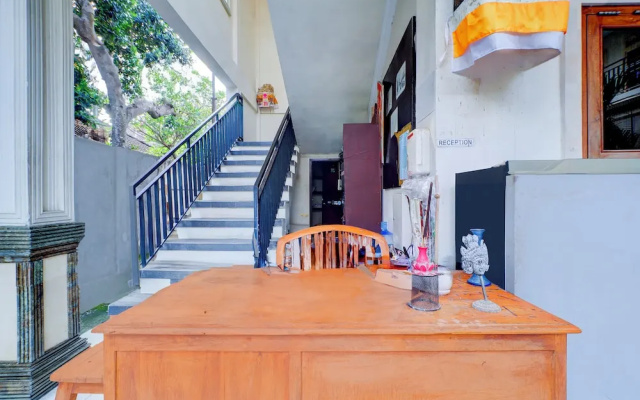 Collection O Budget Door Legian Inn @Poppies Road – Lobby – Kuta