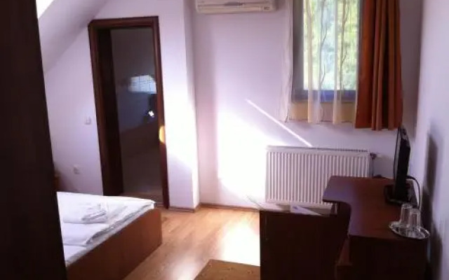 JRB Hotel