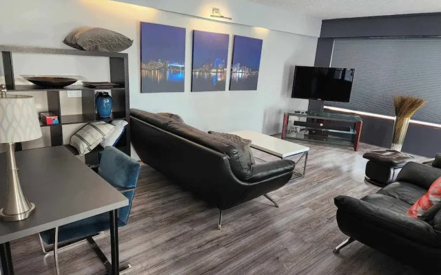 Signature City Charm Furnished 3BR