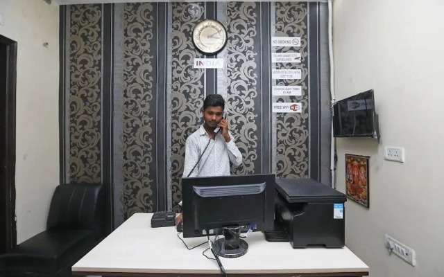 Happy Stay by OYO Rooms