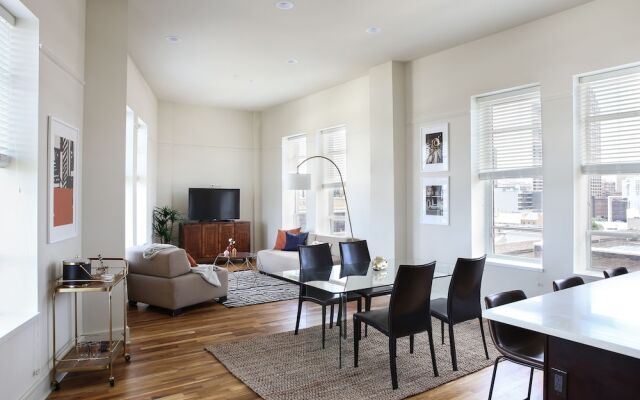 PH 2BR in Arts/Warehouse District