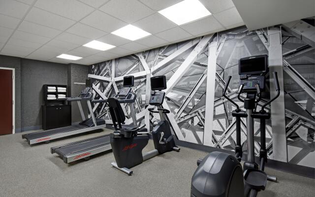 Holiday Inn Express & Suites Cincinnati Riverfront by IHG