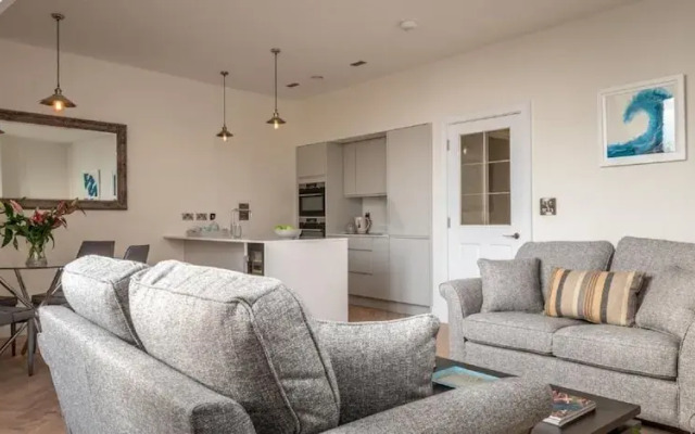 Cathedral Yard - An Exclusive Private Apartment on Cathedral Green, Exeter