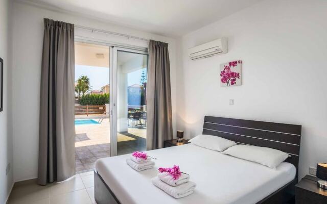 Villa White Jasmin