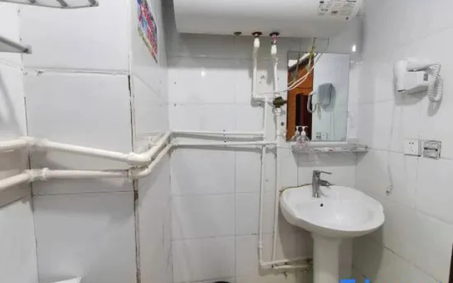 Kangding Kangxi Business Hotel – Bathroom – Kangding
