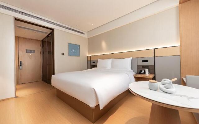 Ji Hotel Nanjing Pukou Hongyang Plaza