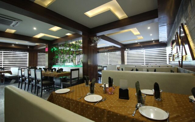 Oyo 5330 Hotel Green Apple