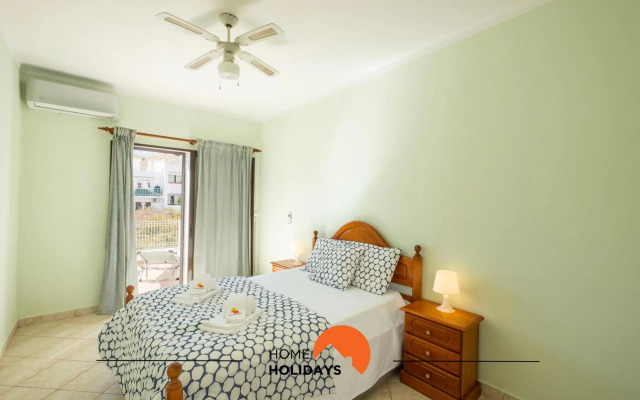 #043 Saradel Old Town Center Beach