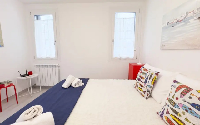 Maison De La Brodeuse