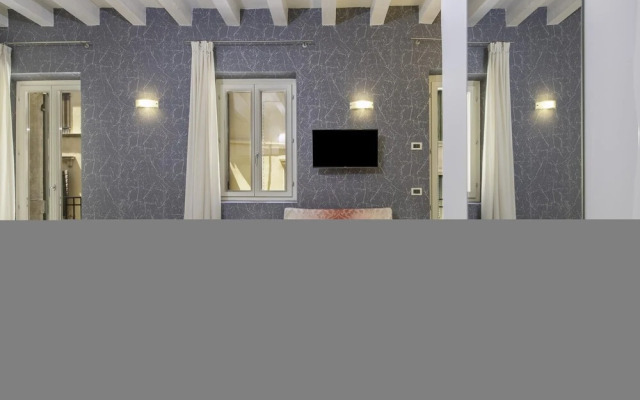Beautiful Studio Flat With Balcony in Front of Arena