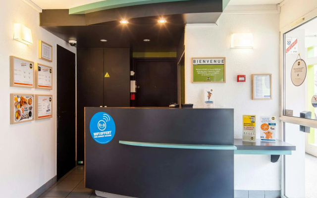 B&B HOTEL Paris Porte des Lilas - Image 2