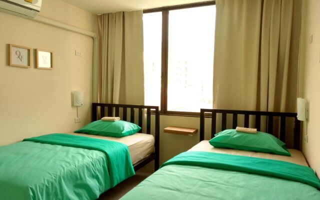 Rama 9 Kamin Bird Hostel