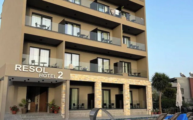 Resol Hotel 2