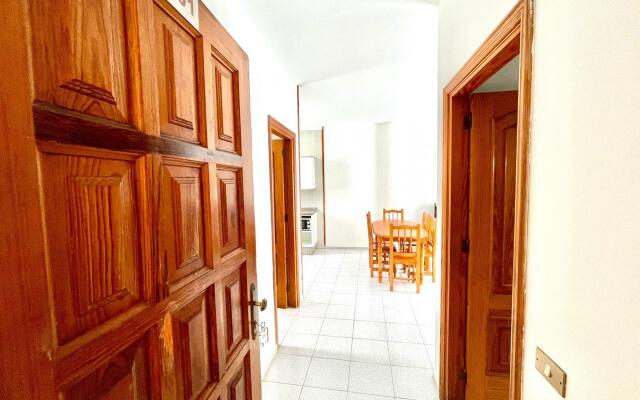Bonito apartamento de 2 domitorios frente al mar