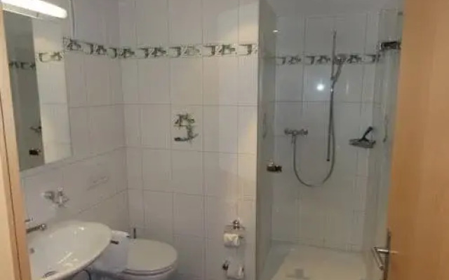 Bella Vista / Mönch - INH 25646