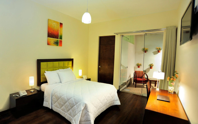 Mint Hotel