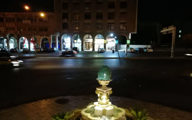 Sama Paris Plaza