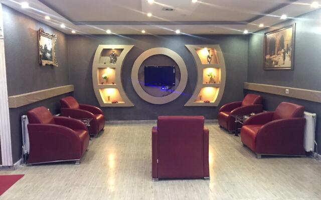 Athena Life Hotel