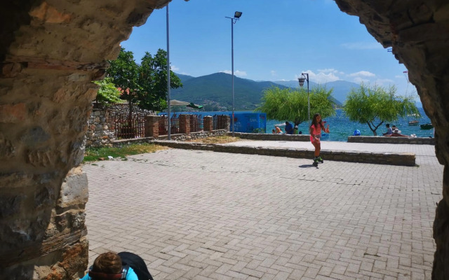 Small Luxury En suites ELEONOR