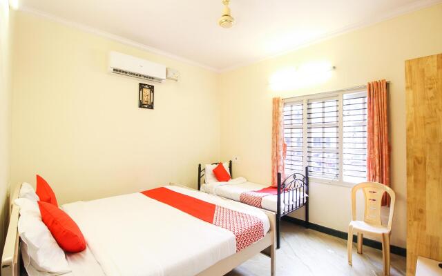 OYO 14552 Kingston Residency