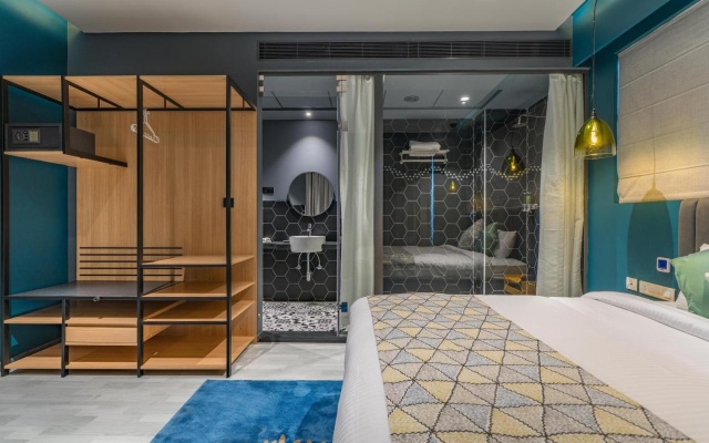 Hotel B Plus L