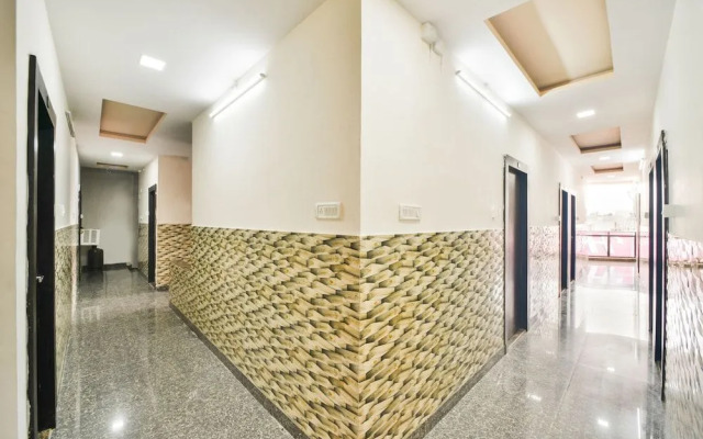 Hotel Skyway by OYO Rooms