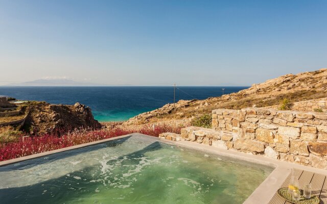 Artemis 7BD Minimal Villa Private Pool Jacuzzi