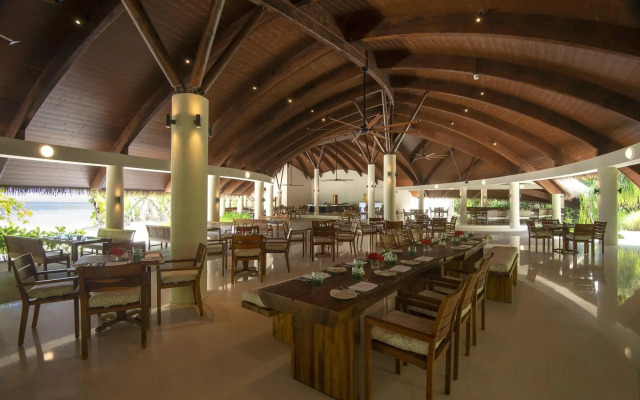 The Residence Maldives at Dhigurah Hotel