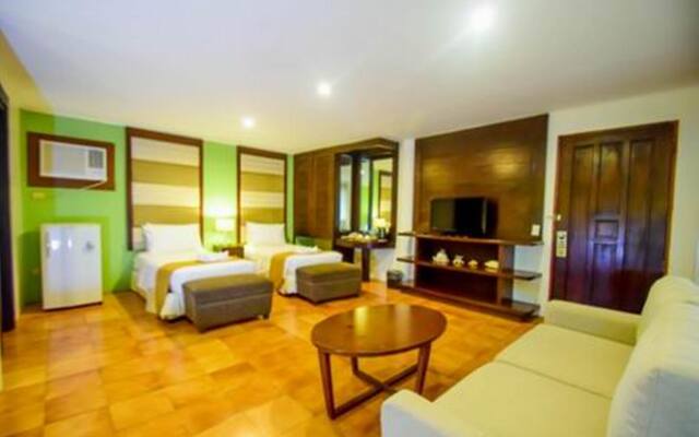 White House Beach Resort