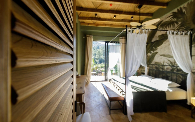 The Remote Hotel