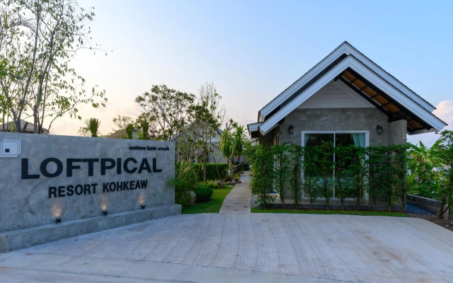 Loftpical Resort