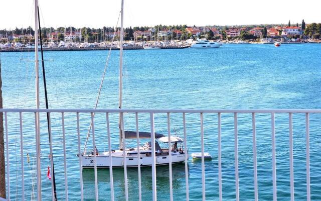 Umag center seafront seaview old town apartment 1