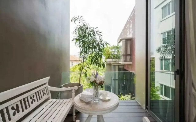 Luxury Pool Villa With Jacuzzi & Lift by Thonglor