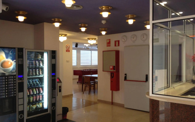 Estrella de Mar Youth Hostel