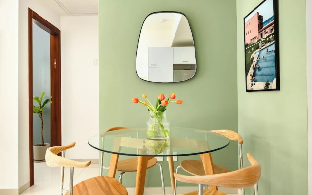 Shenkin Eclectic Blue Apt by Sea N' Rent
