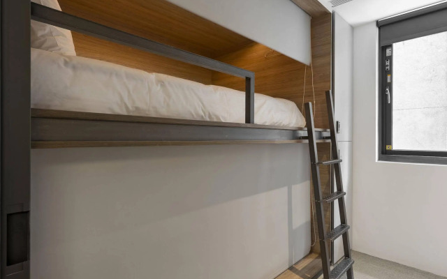 Bouti City Capsule Inn - Hostel