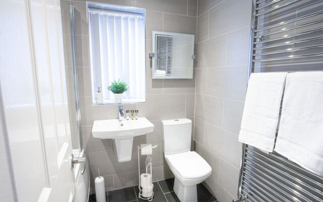 Travel Lettings - Dean House
