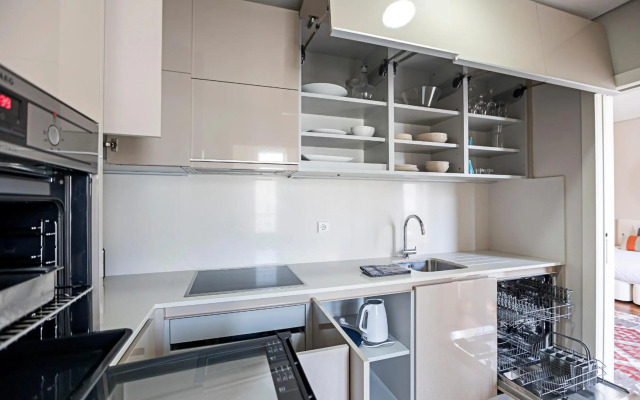 Palácio das Cardosas Studio by LovelyStay