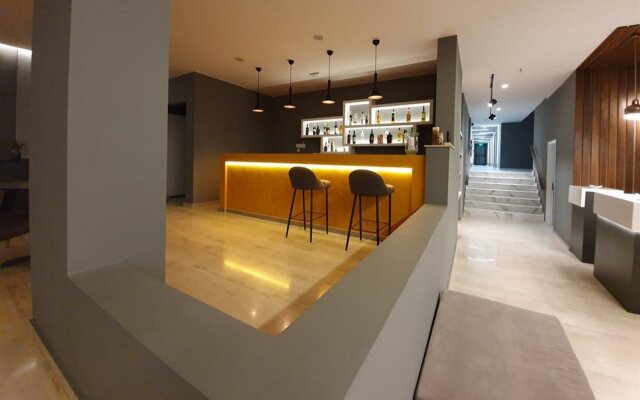 Iris Hotel