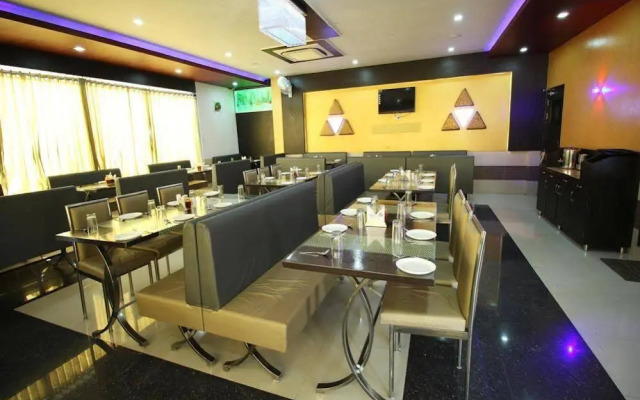 OYO Rooms Sahkari Jin Cross Road