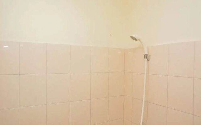 Fancy And Nice Studio At Tifolia Apartment
