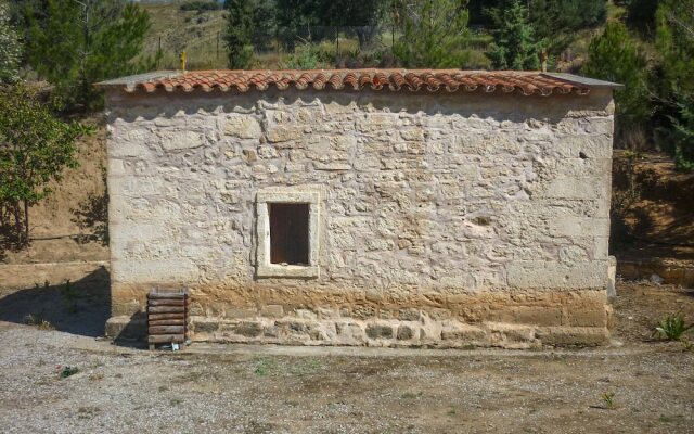 Zeus Traditional House