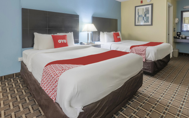 OYO Hotel Knoxville TN Cedar Bluff I-40