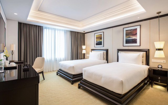 Mai House Saigon Hotel