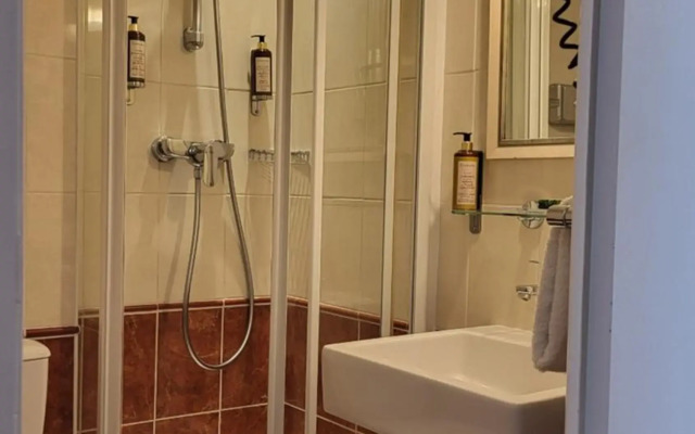 Hôtel Magda Champs Elysées - ex Hôtel Royal Magda Etoile