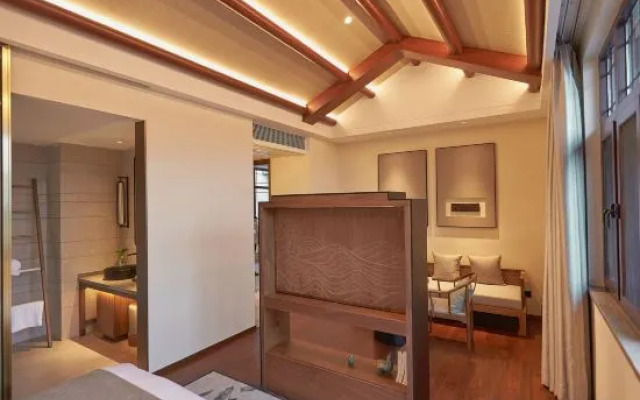 Savile Taoyuan Mountain Residence Hotel (Wugongshan Visitor Center)