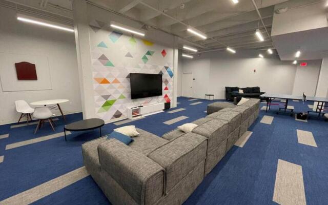 Cozy Resort Style Lodging Min From The Plaza apt 111